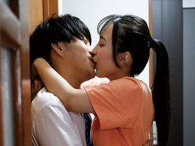 夫婦喧嘩で家出してきた兄嫁に誘惑され朝から晩まで中出しセックス　藤原真帆　サンプル画像13